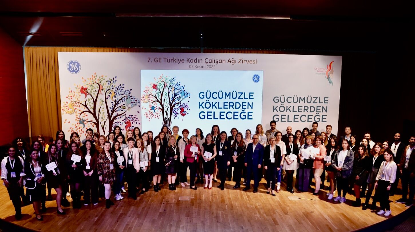 Dr. Aybike Molbay and colleagues at the GE Türkiye Women Employee Network Summit.