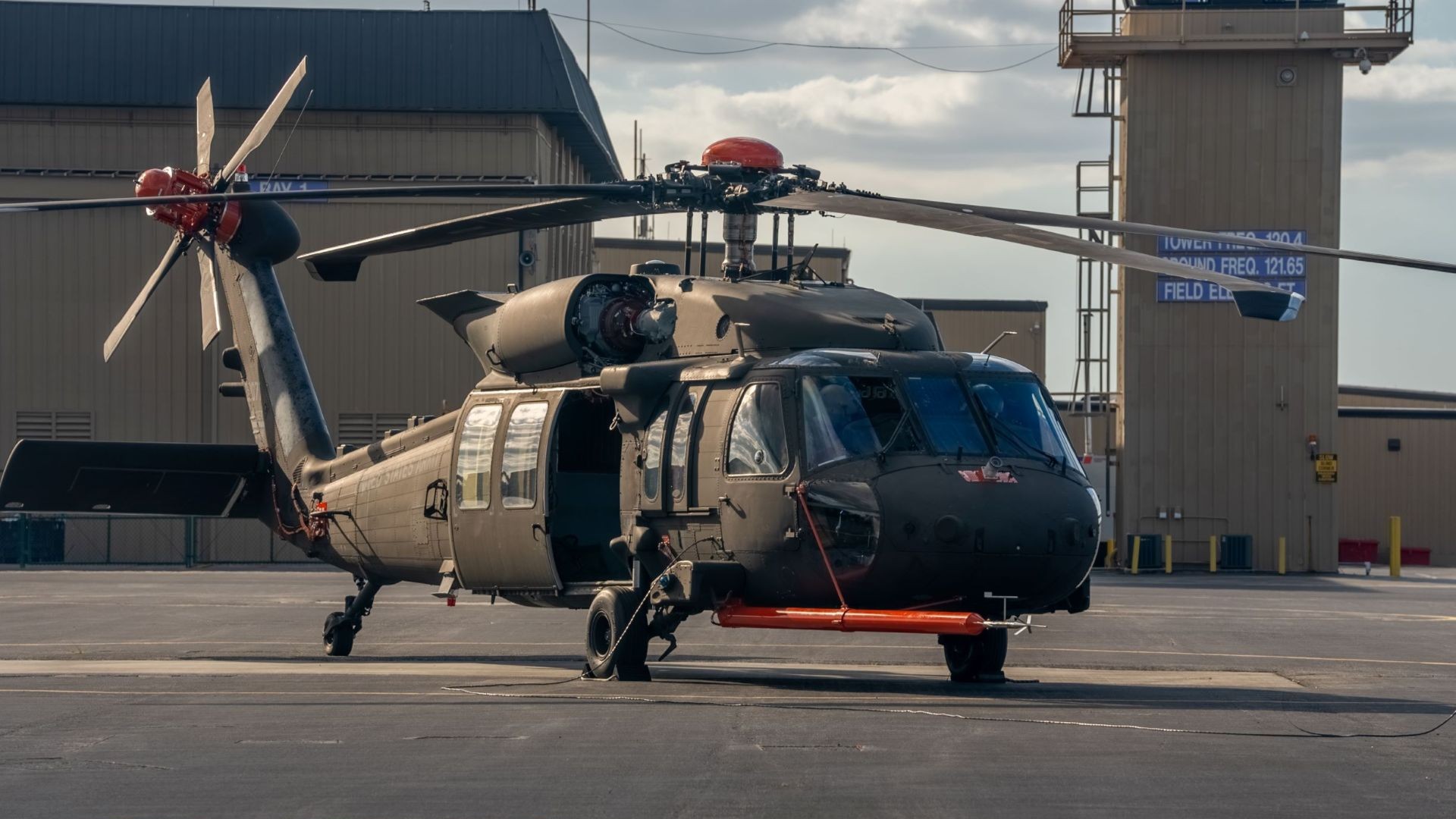 One of the U.S. Army’s fleet of Black Hawk helicopters, for which GE Aerospace is developing the T901 engine